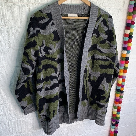 Dreamers Camouflage Knit Open Front Cardigan Sweater sz S/M - Picture 2 of 5